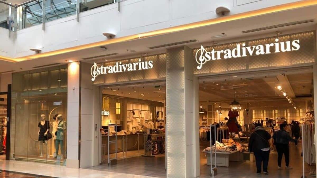 ¡Stradivarius triunfa con su nuevo abrigo largo de doble cara a bajo precio! | Luladu